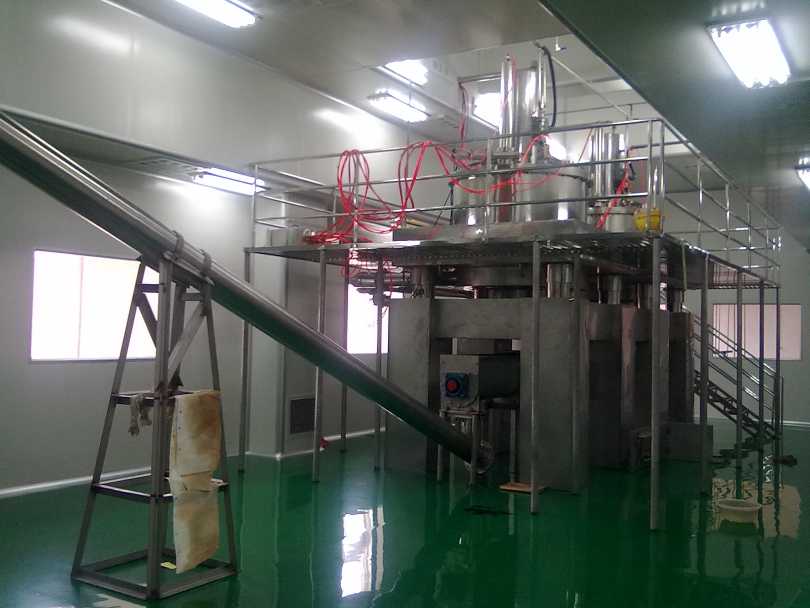 平板潔凈型離心機(jī)使用現(xiàn)場